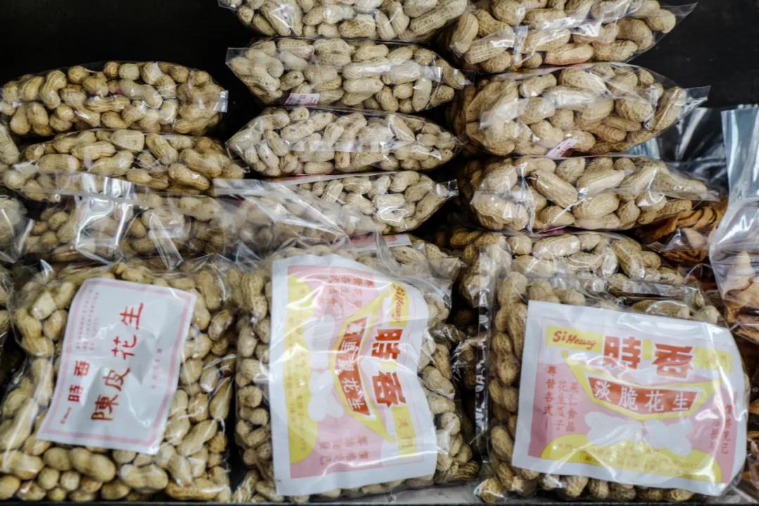 钜记手信澳门都是一个价格吗,澳门钜记手信澳门旗舰店