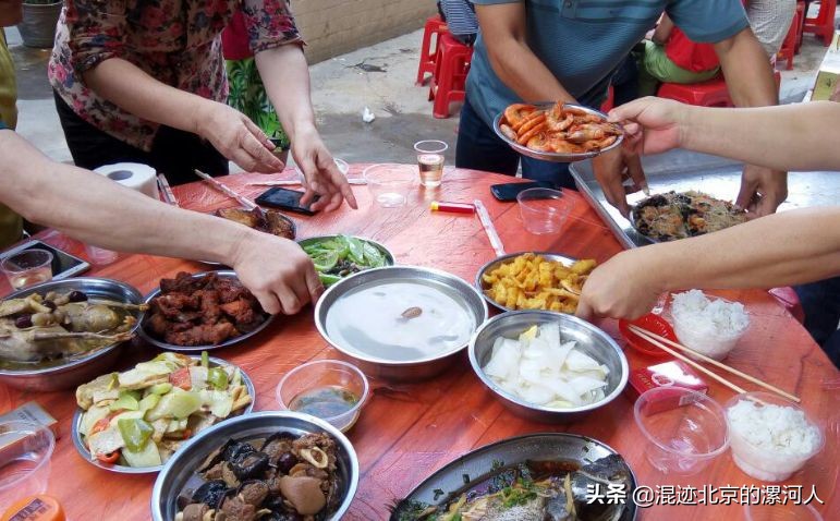 过年串亲戚拿礼品有什么讲究,过年回农村走亲戚带什么礼品