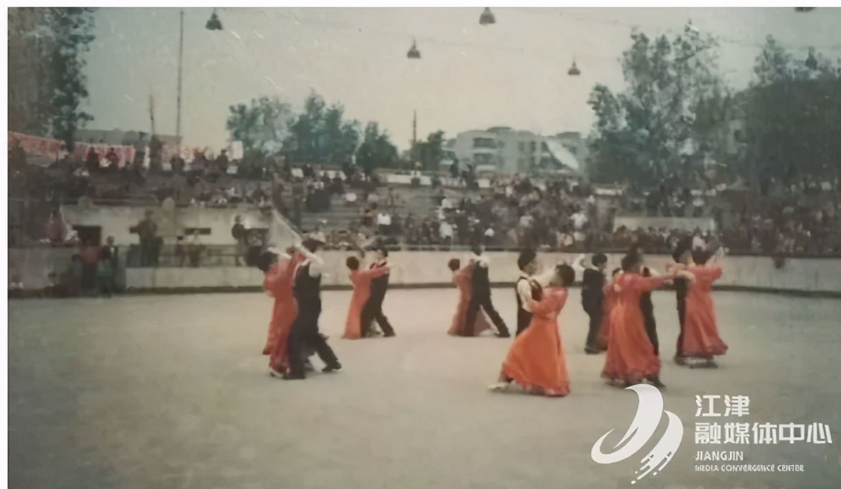 百图见证江津*党**史|提升城市品位的重点工程三:体育场馆场地