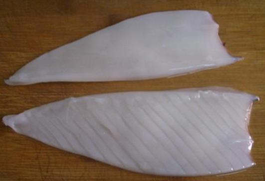 鱿鱼怎样切好看又好吃,卷卷的鱿鱼