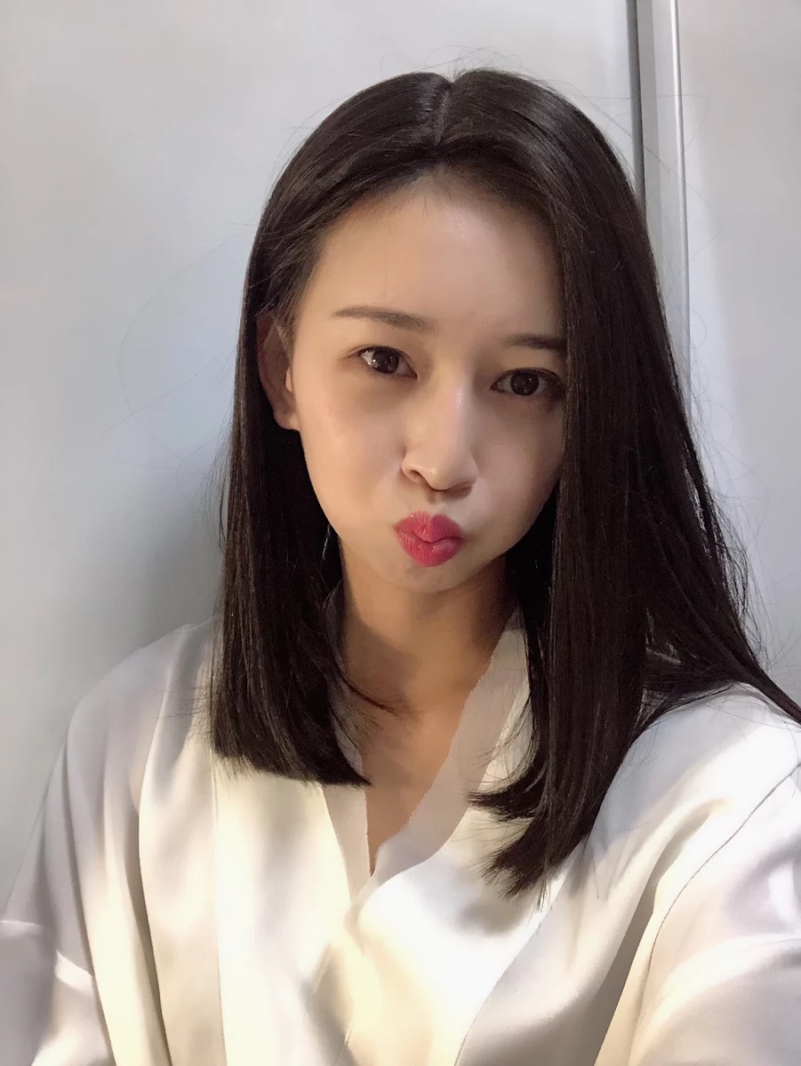 什么样的假发好戴又逼真,什么价位的假发戴着逼真