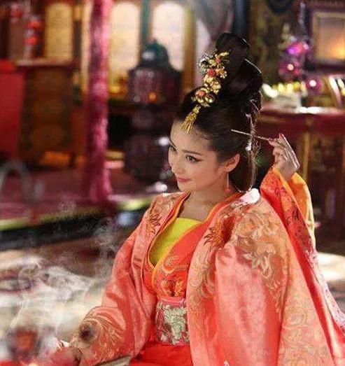 妲己为讨纣王开心，发明了1种物品，如今成中国文化象征！