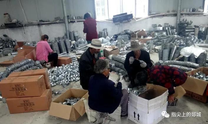 脱贫攻坚路上瓜果飘香,开启脱贫路上的致富门