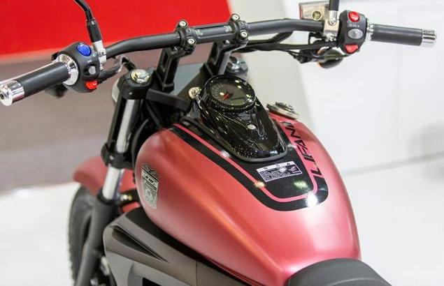 力帆推出全新太子车,颇具质感,150cc水冷,方灯直把,炮筒排气