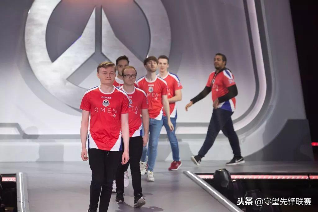 英国雄狮刘易斯,雄狮的英勇无畏