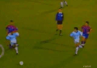 外星人罗纳尔多拿过大力神杯,足坛外星人