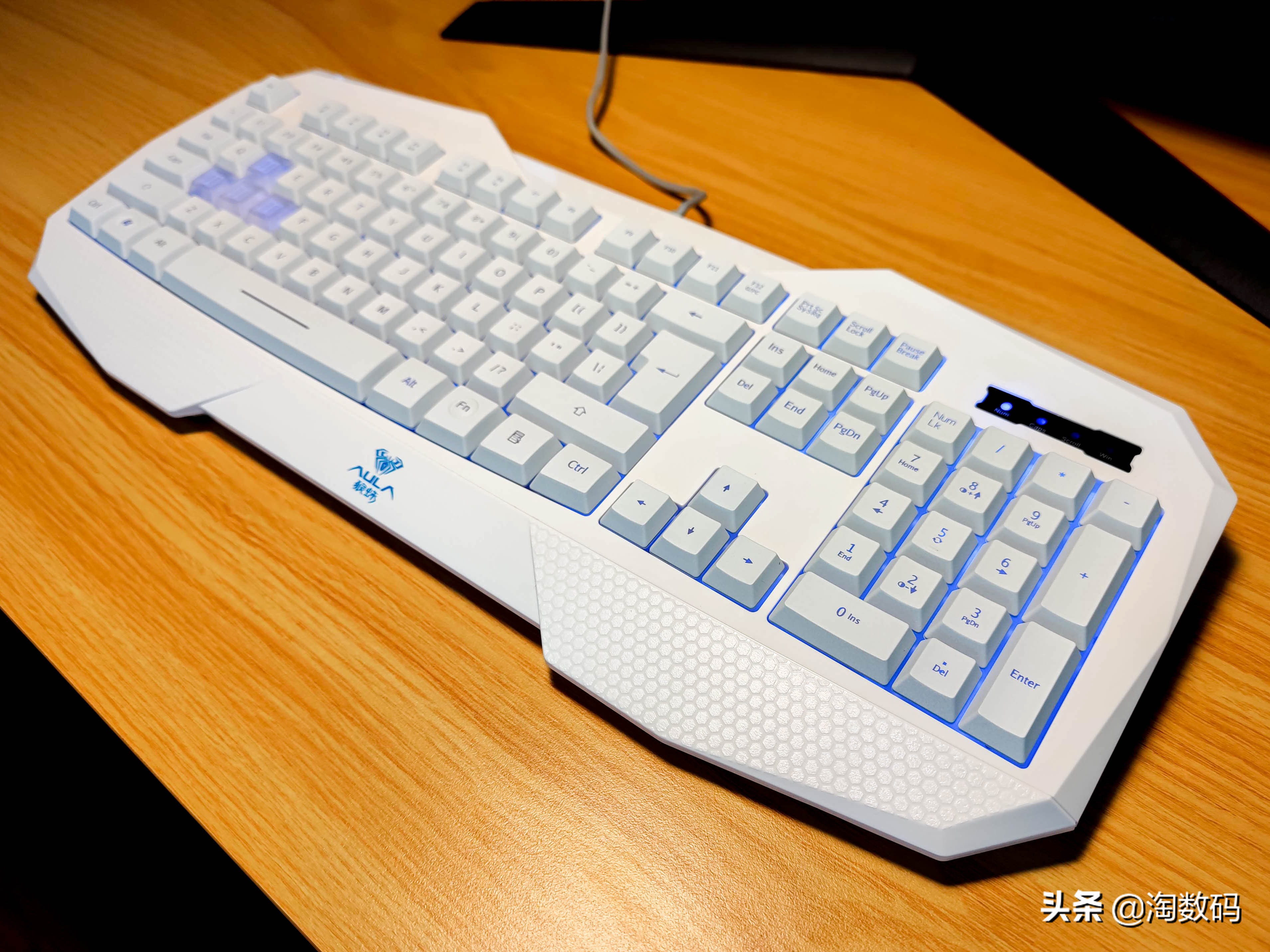 落魄侠客沦为白菜：￥69入手AULA狼蛛TGA大赛定制游戏键鼠套晒单