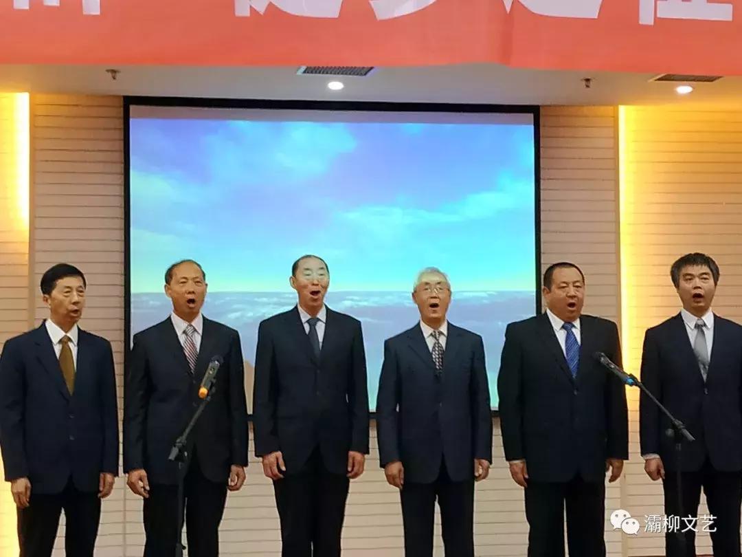 中国西部文苑｜四院文化群健步远征群欢歌热舞迎新年