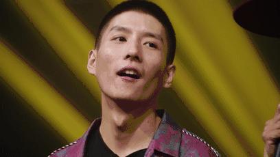 乐队拼命跟流行划清界限,节目组从流行角度出发,拼命吸引流量