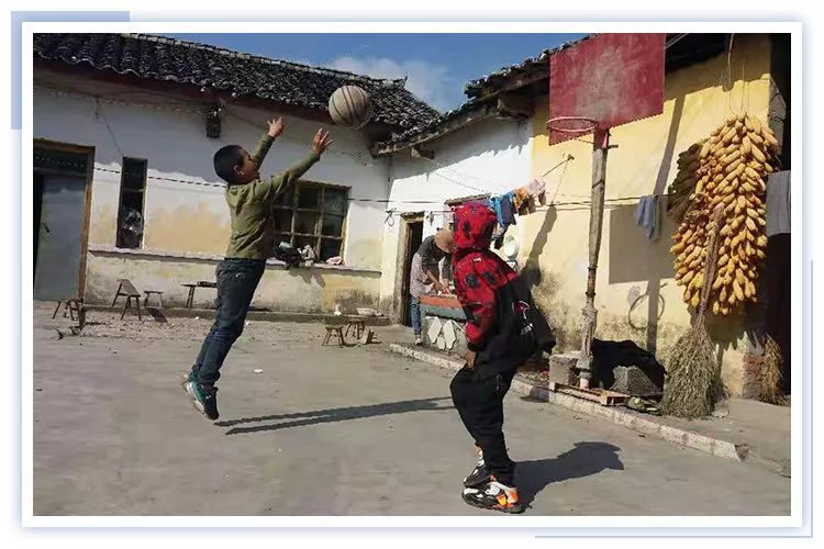 小篮球大梦想大篮球,小篮球大梦想大男孩的篮球梦