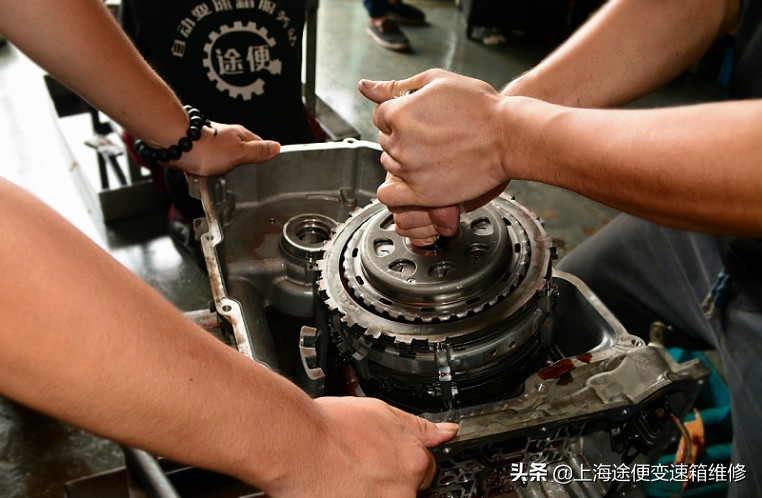 通用6at变速箱电脑故障的表现,通用6at变速箱换油用重力还是循环