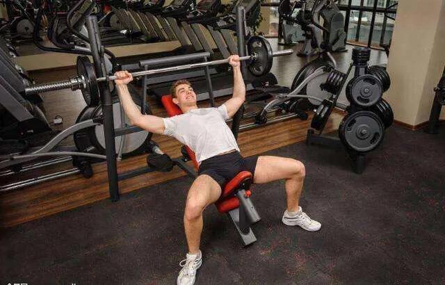 上胸为什么是最难练的原因,上胸怎么都练不大