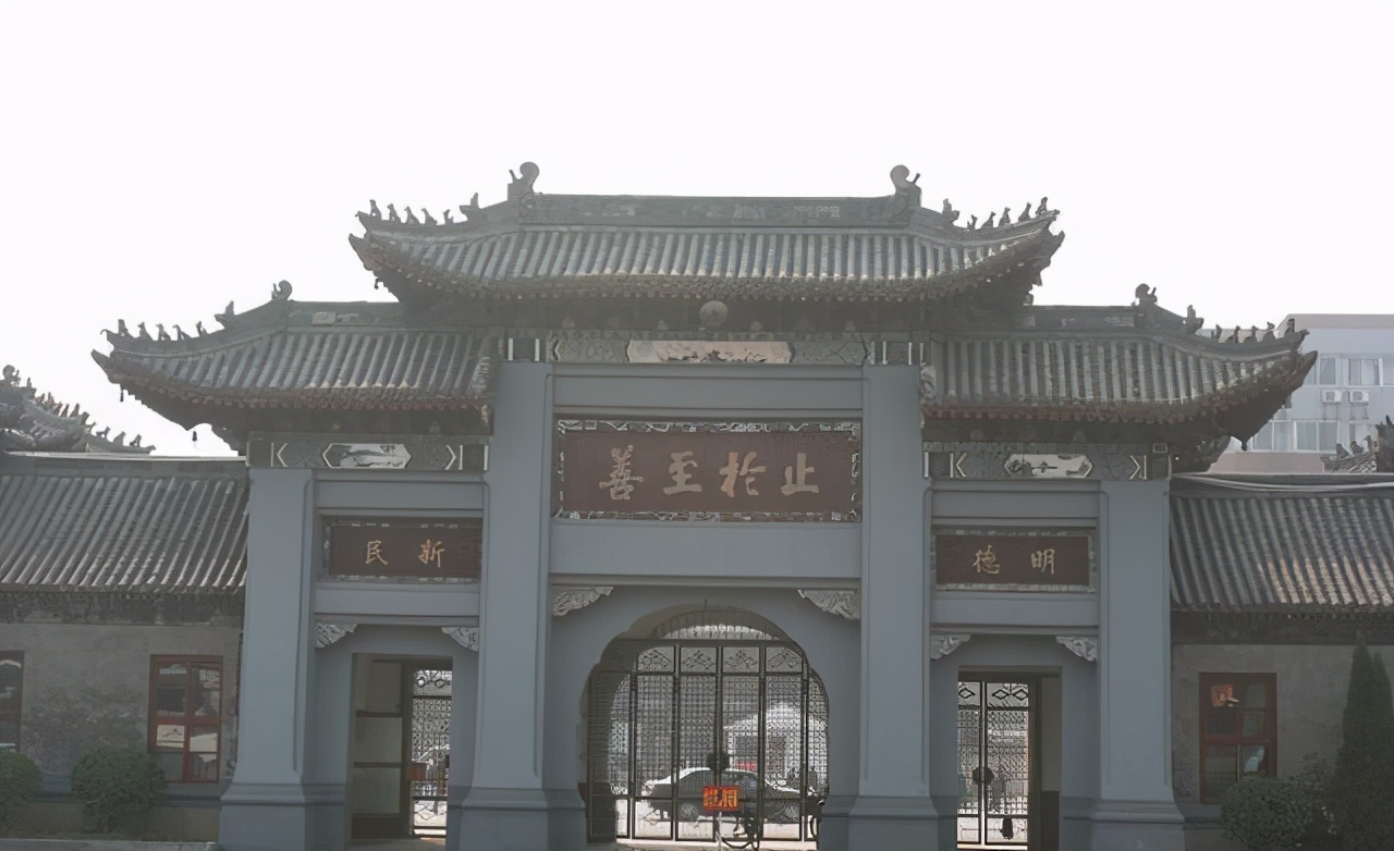 郑州大学和河南大学哪个环境美,郑州大学和河南大学哪个好