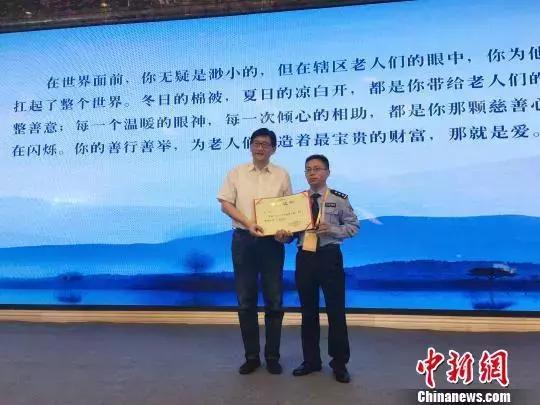 大爱无疆照亮自己温暖了别人,大爱无疆用心呵护