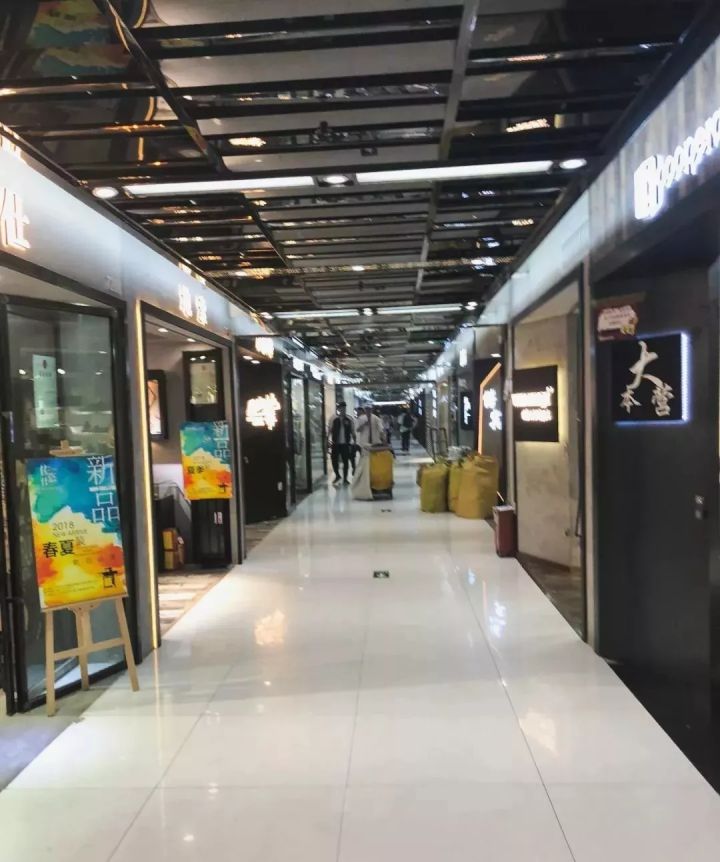 沧州服装批发市场哪个最大和便宜,广州服装服装批发市场