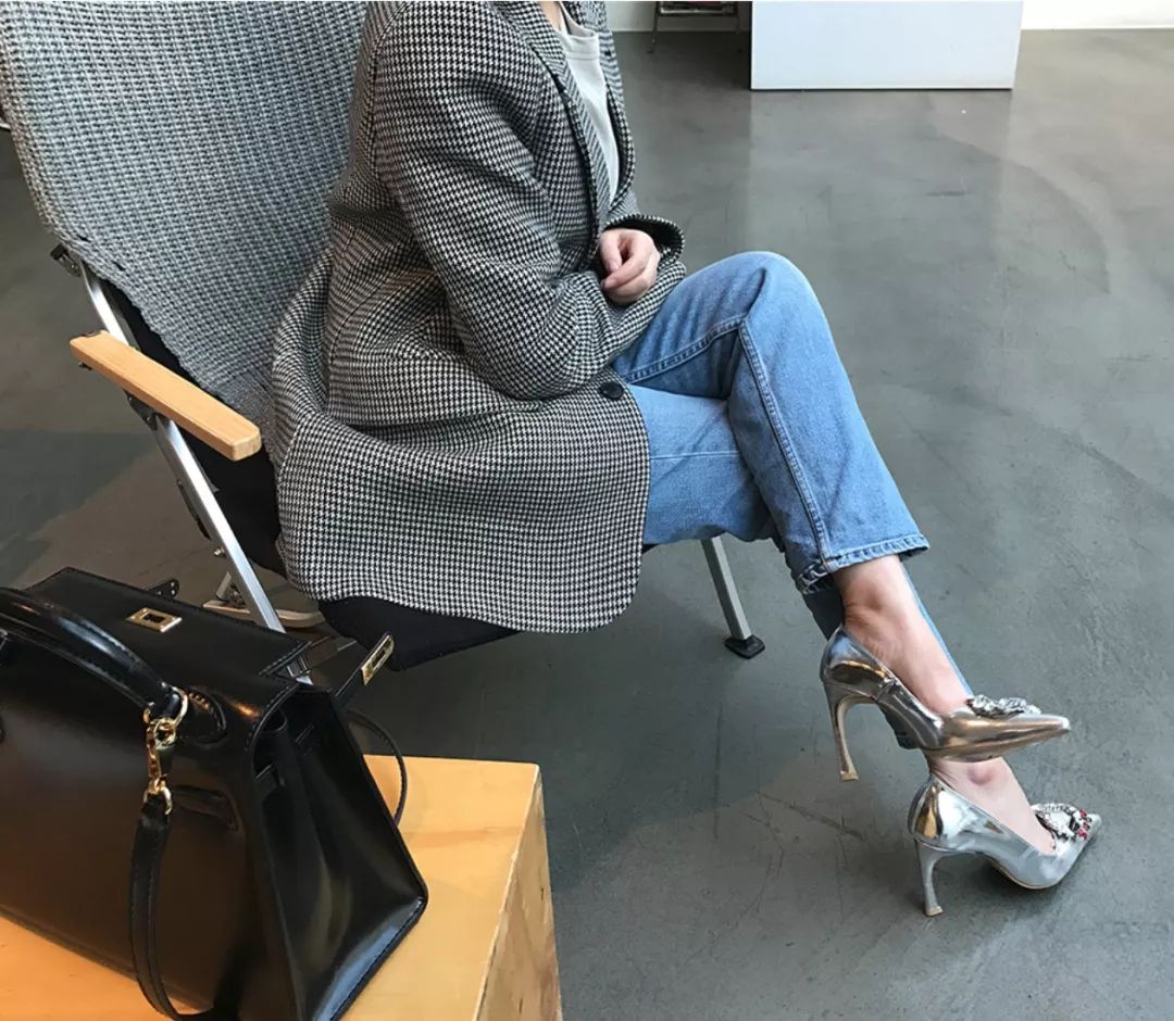 闊╁墽濂充富绌挎惌鍝佺墝,闊╁墽濂宠绌挎惌鍝佺墝