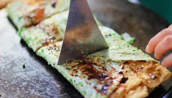 煎饼摊靠什么赚钱,如何低成本开煎饼摊