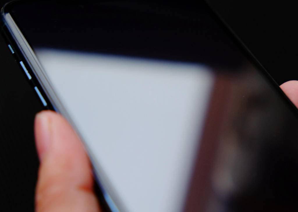 飞智性价比高,飞智高钢化膜推荐