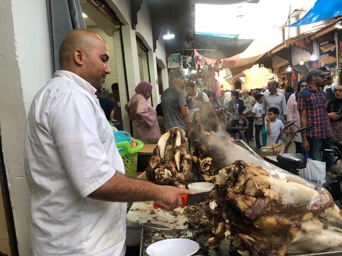 没吃过摩洛哥的传统汽锅牛头加面包等于没有来过这个国家