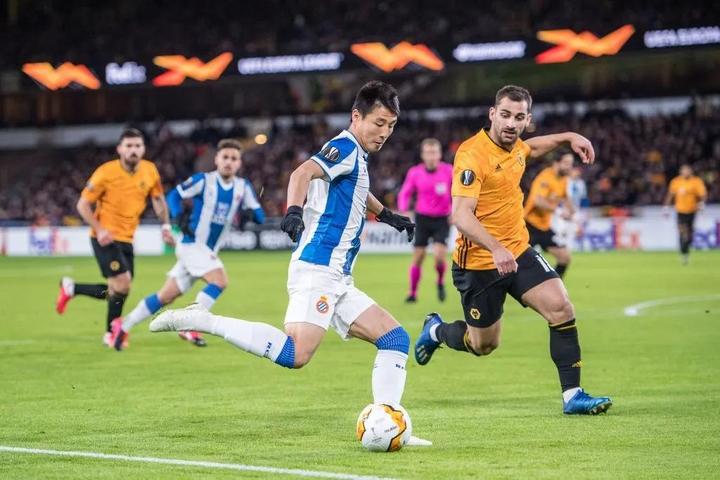 英超签下武磊没有劳工证去吗,武磊能拿英超劳工证吗