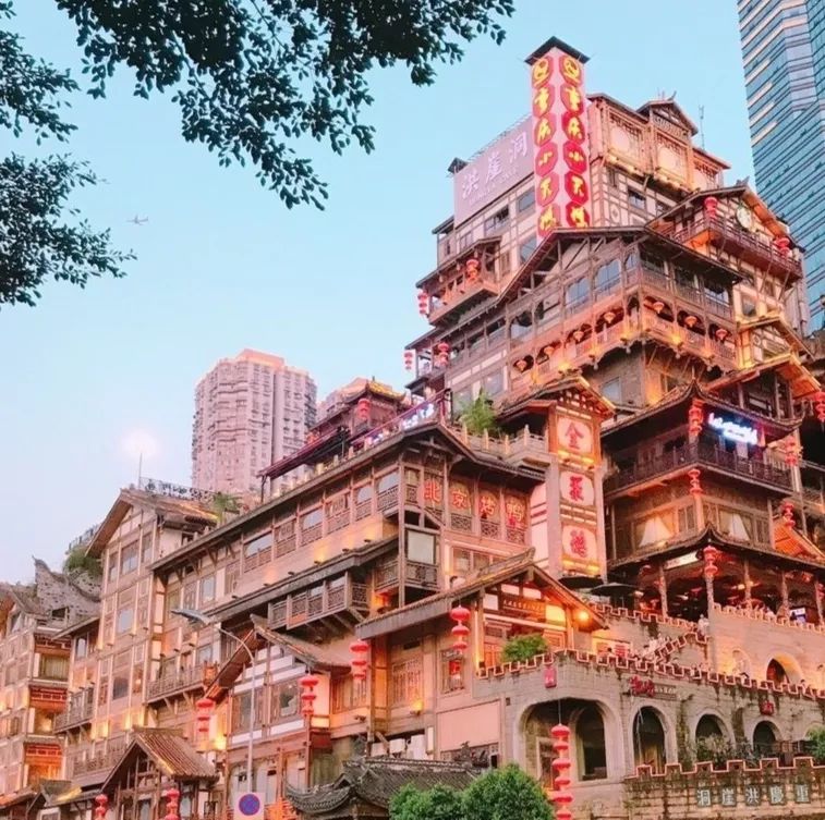 重庆8d魔幻城市从高到低,重庆8d魔幻城市让西方为之羡慕