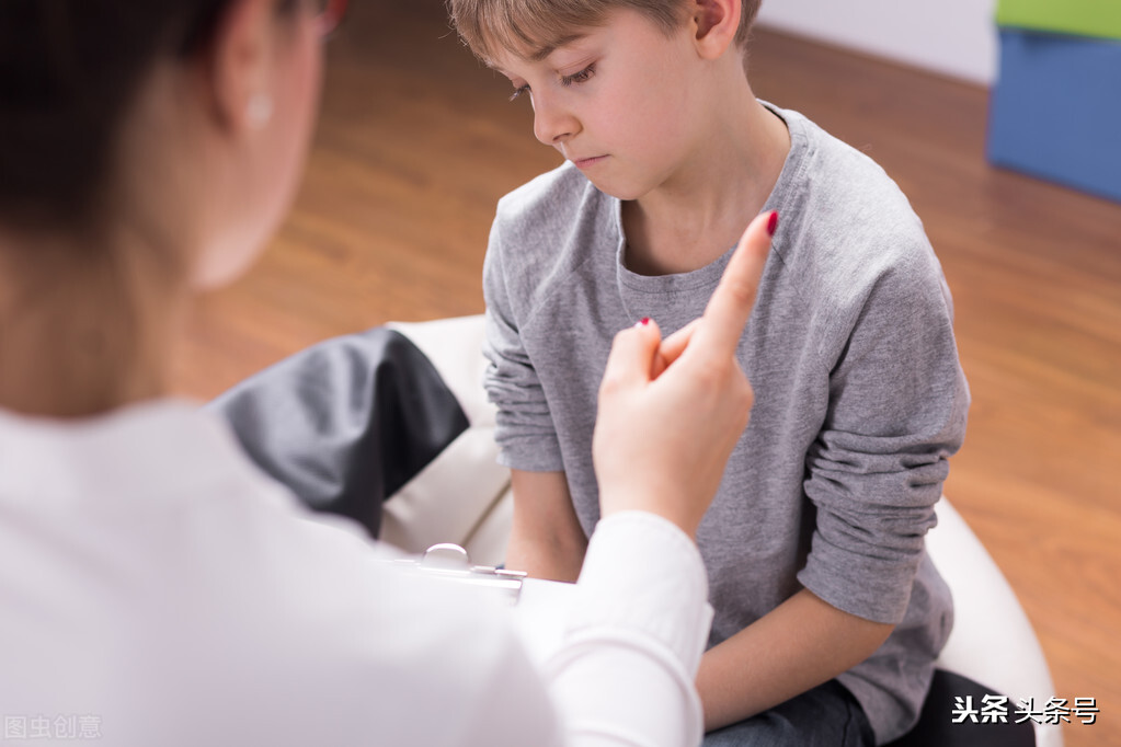 小孩口臭便秘是什么原因引起,孩子口臭便秘怎么办快速解决方法