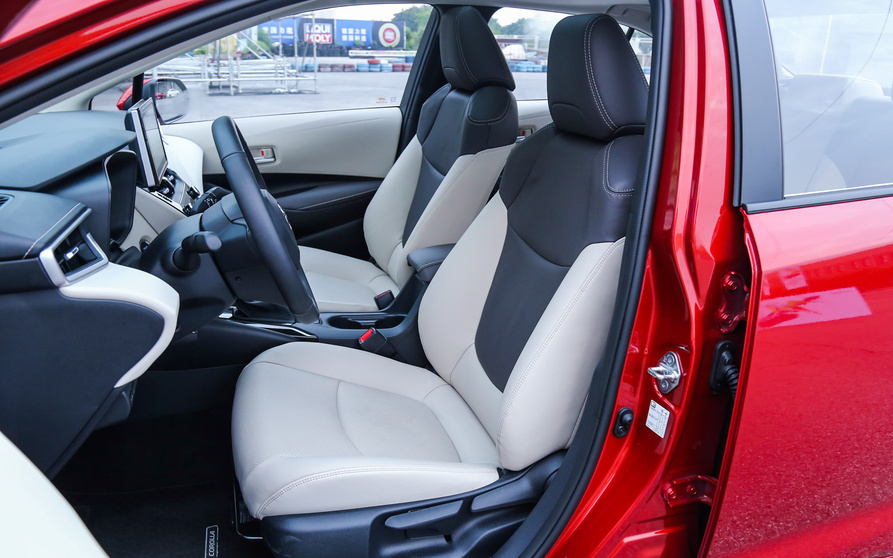 卡罗拉省心省油难怪销量持续领先,卡罗拉销量传奇