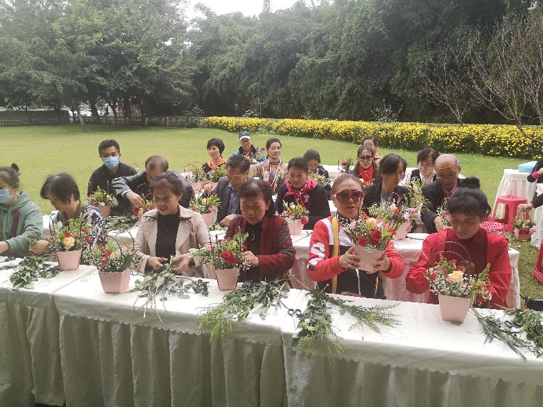 迎江社区开展庆重阳节活动,爱成都迎大运社区活动方案