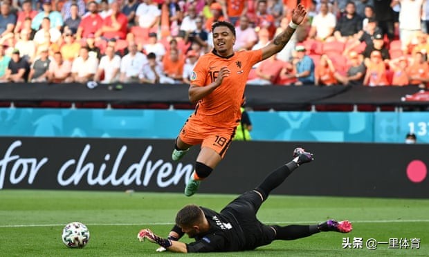 荷兰德里赫特故意手球,荷兰2比3输捷克阵容