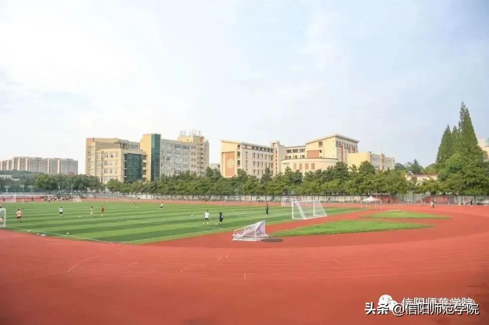 日落大道浪漫出逃歌词,在日落大道浪漫出逃下一句