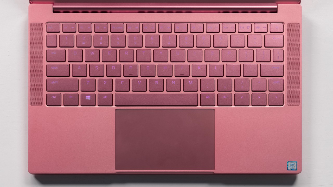 聊一款性价比巨低的笔记本电脑,粉色笔记本电脑英特尔
