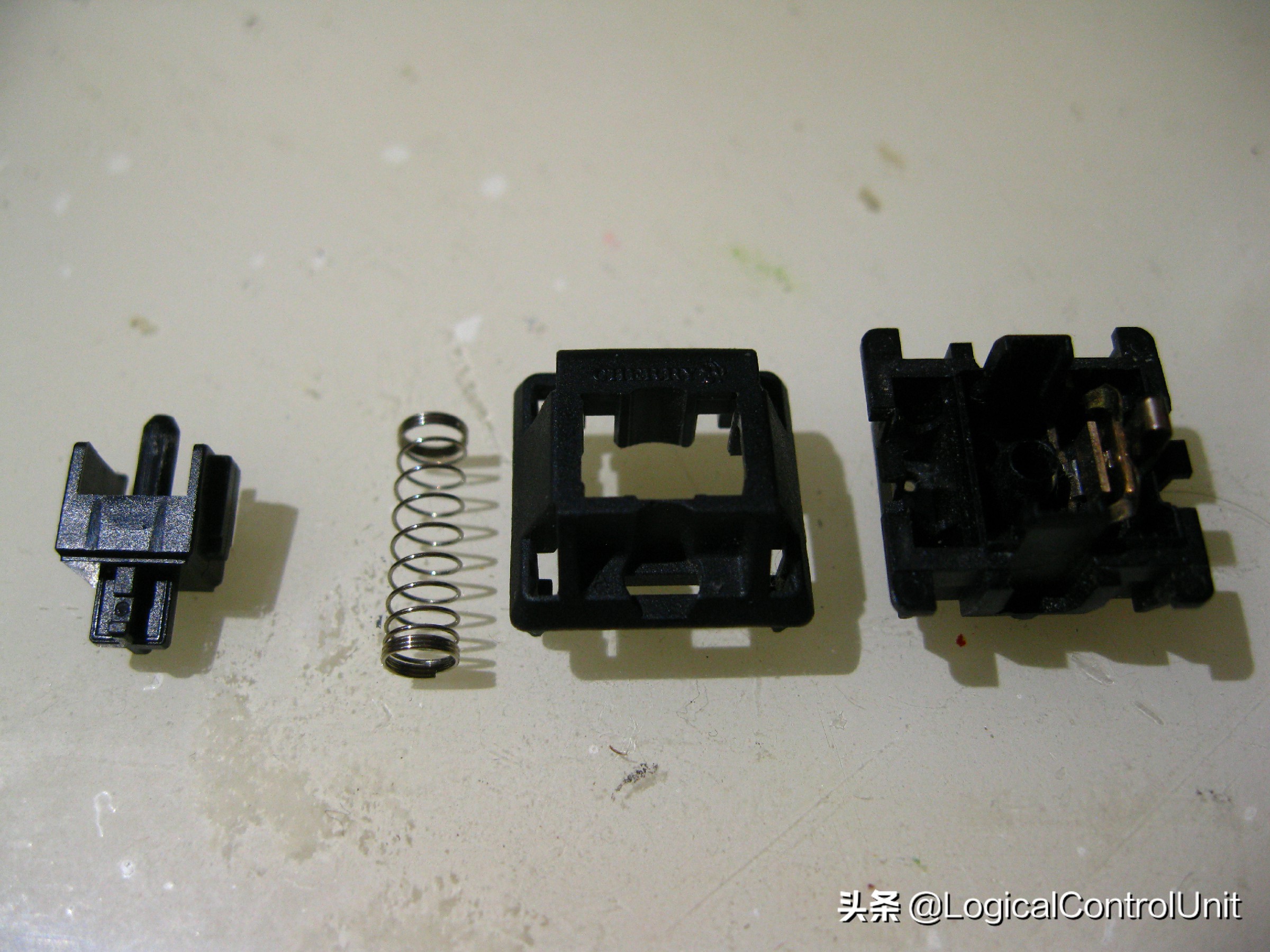 键盘不灵敏偶尔按键无反应,机械键盘茶轴按键不灵敏怎么解决