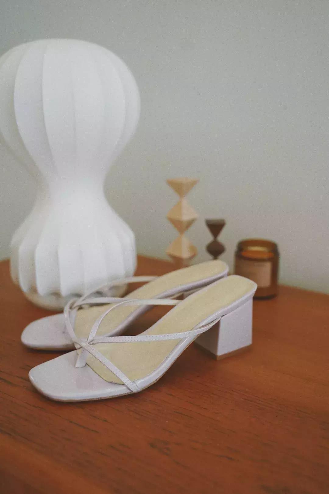 凉鞋平价舒适不累脚百搭,美鞋新款平跟单鞋凉鞋