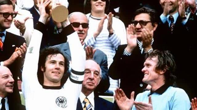 梅西和c罗到底谁是足坛第一人,梅西c罗连续两年无缘欧足联最佳