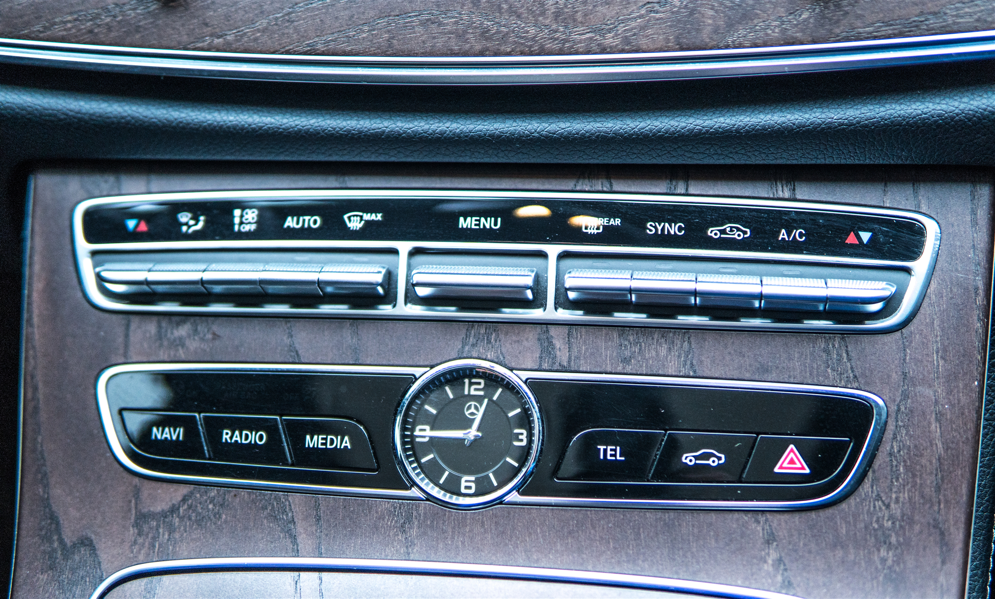 梅赛德斯奔驰e300l最新款,2012款梅赛德斯奔驰e300l优雅型