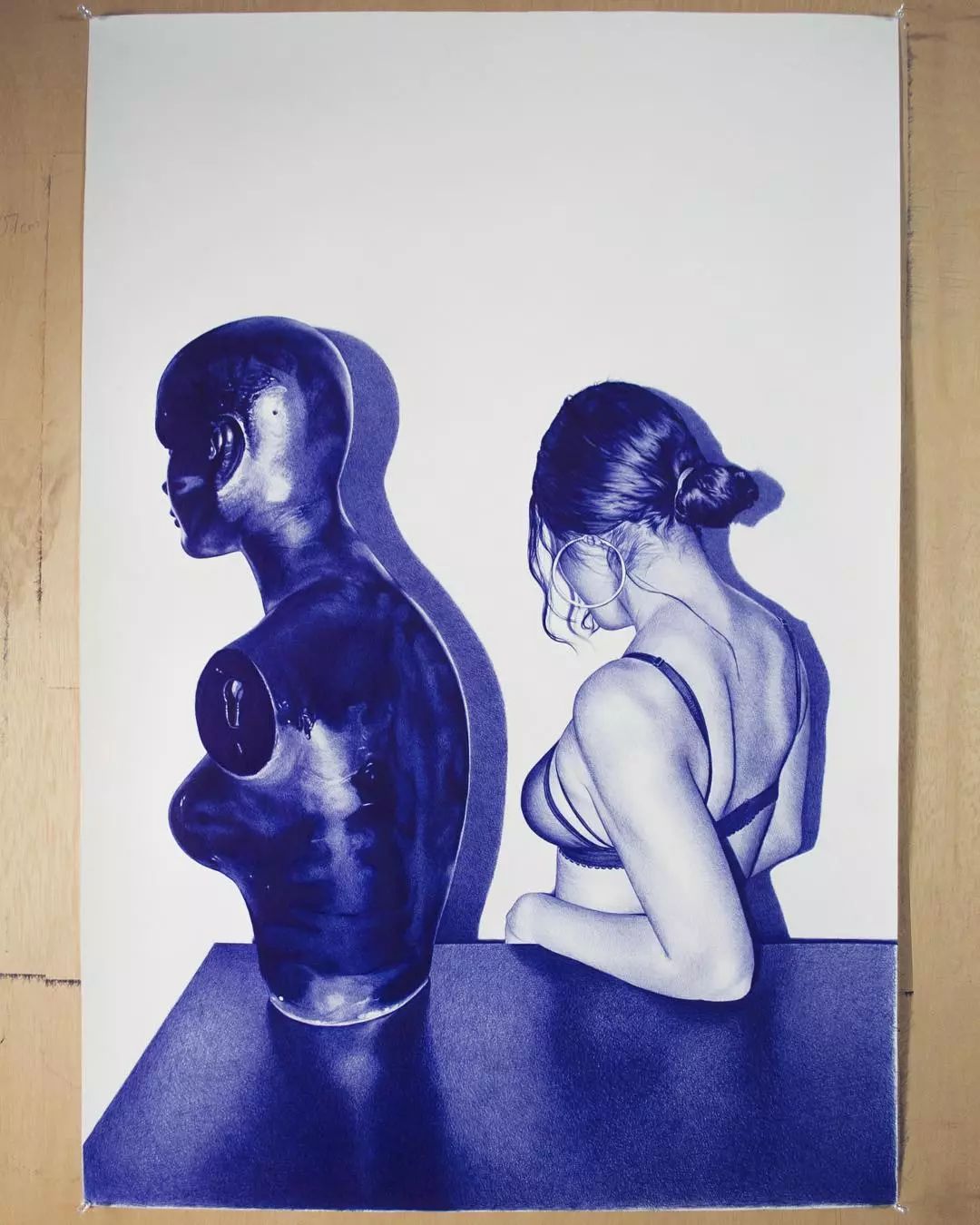 笔尖下的女人火辣性感身材,一天时间7000万*放播**量,网友围观