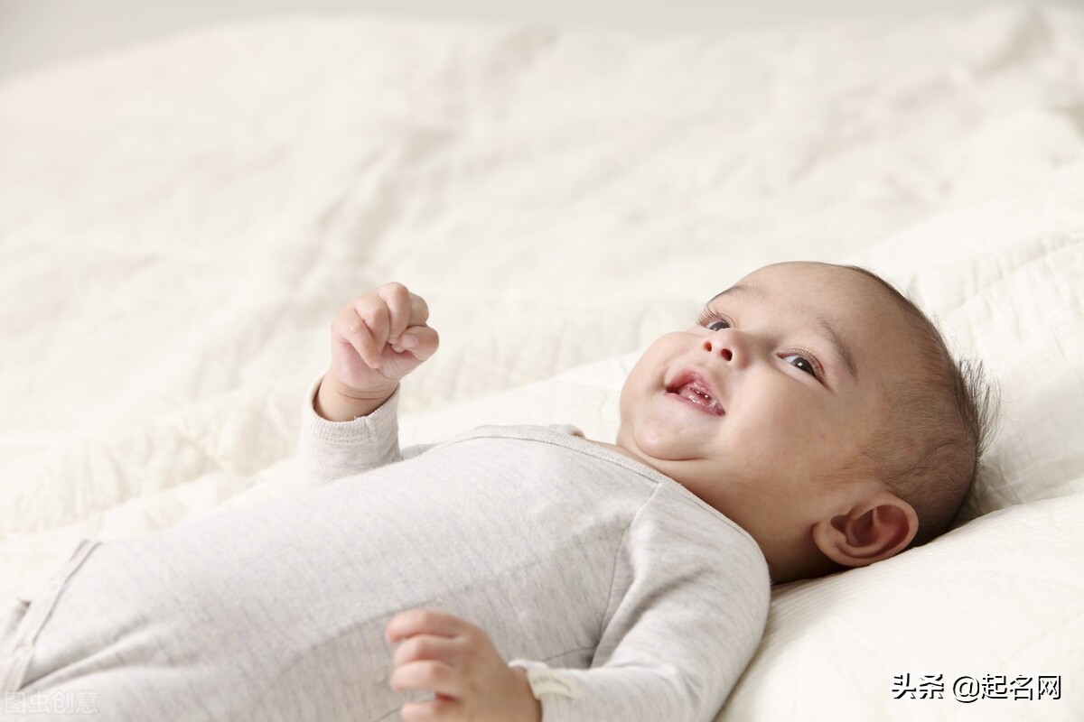 李姓牛宝宝取名大全男孩,李姓牛宝取名李霖怎么样