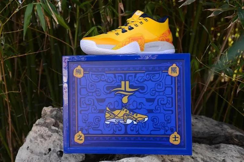 球鞋海外代购是真的吗,一双300的鞋子利润有多少