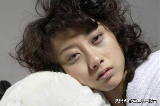 黑眼圈重一定是熬夜造成的吗,黑眼圈真的是熬夜引起的吗