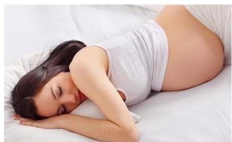 生宝宝难产疼得要死怎么办,生孩子难产差点死掉是什么经历