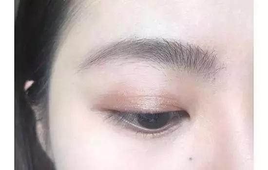 夹睫毛正确方法教程,睫毛夹睫毛怎么做才能好看