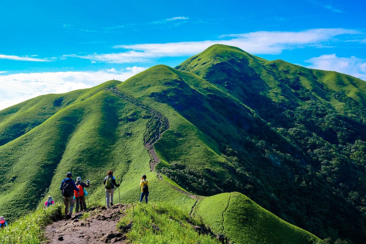 从旅游的角度看中国最美十大名山,国内旅游最值得去的名山