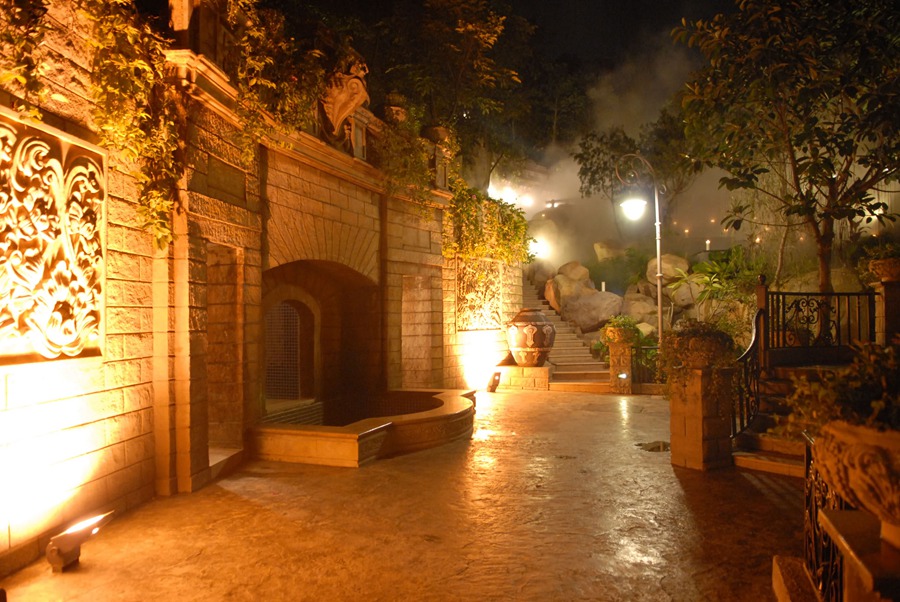 华侨城瀑布酒店房+餐+票，全部只要499！景区VIP通道免排队等你来