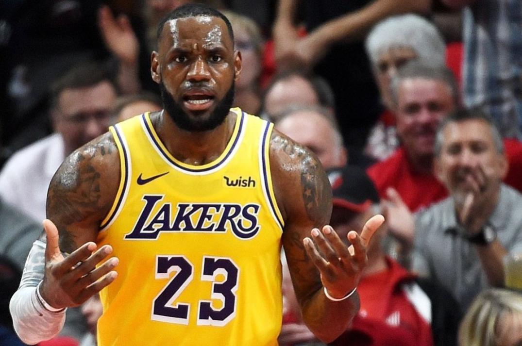 湖人历史头号战队是“魔蛇皇勾鲨”，在史上，只有绿军前五能对抗