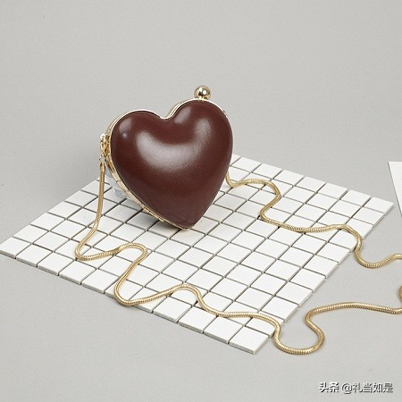 女生本命年送什么礼物给妈妈,女孩本命年送什么礼品