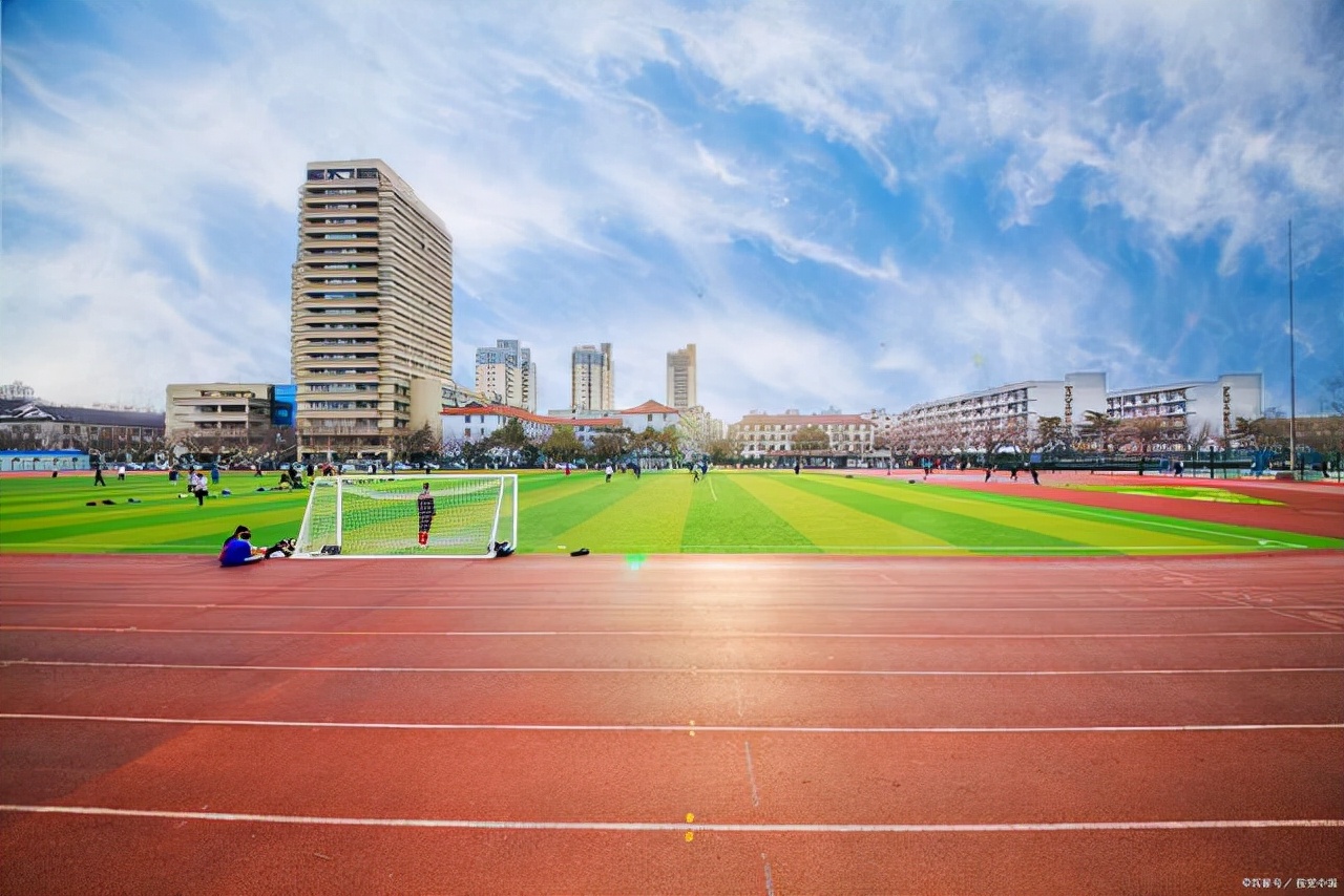 考复旦大学的研究生需多少分,考复旦大学要什么水平