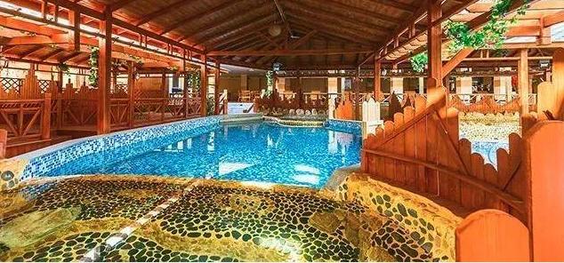 空中温泉酒店一日游,空中冰泉