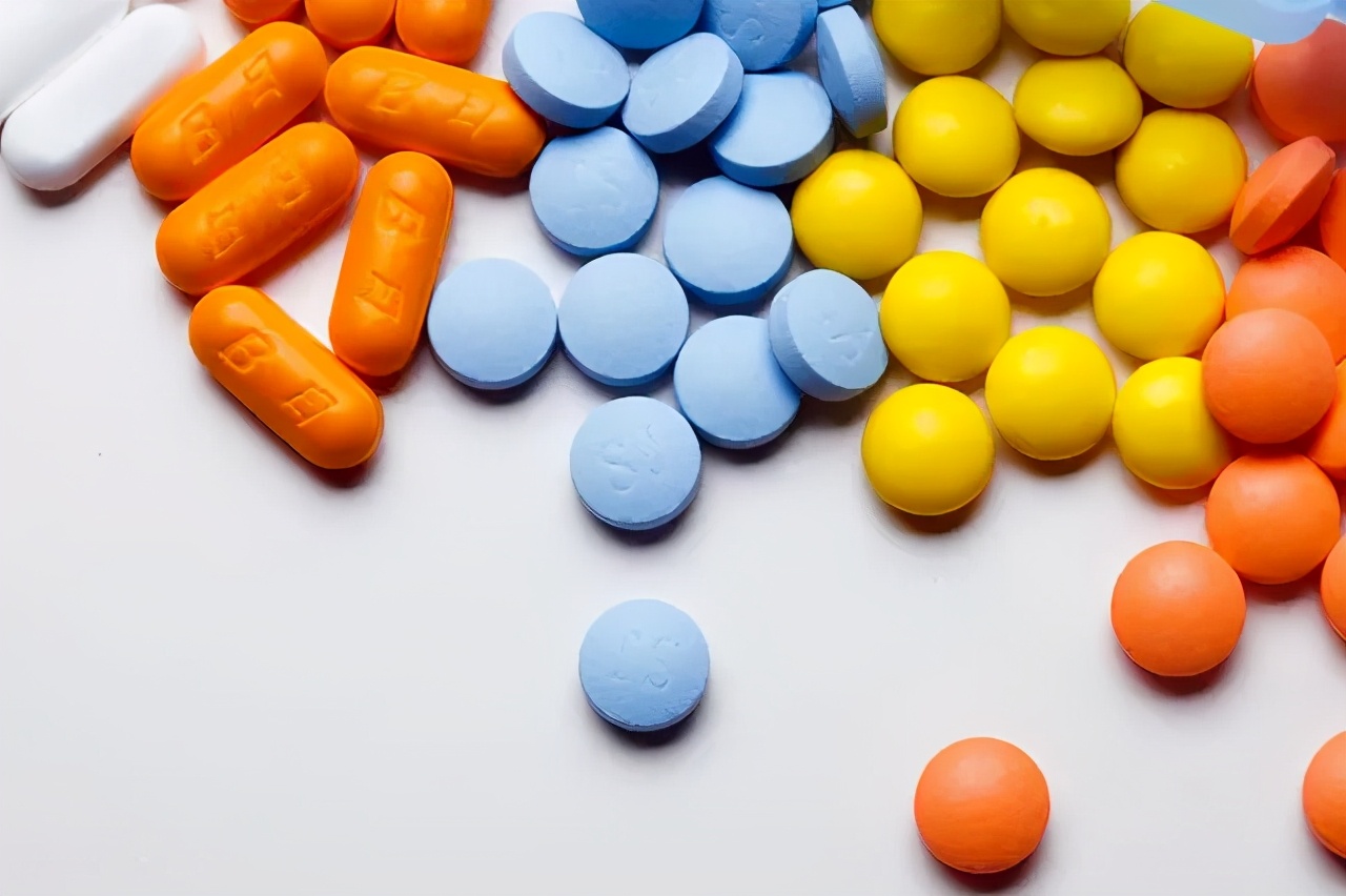 郭美美最新犯罪要判几年,郭美美减肥药事件判刑多久