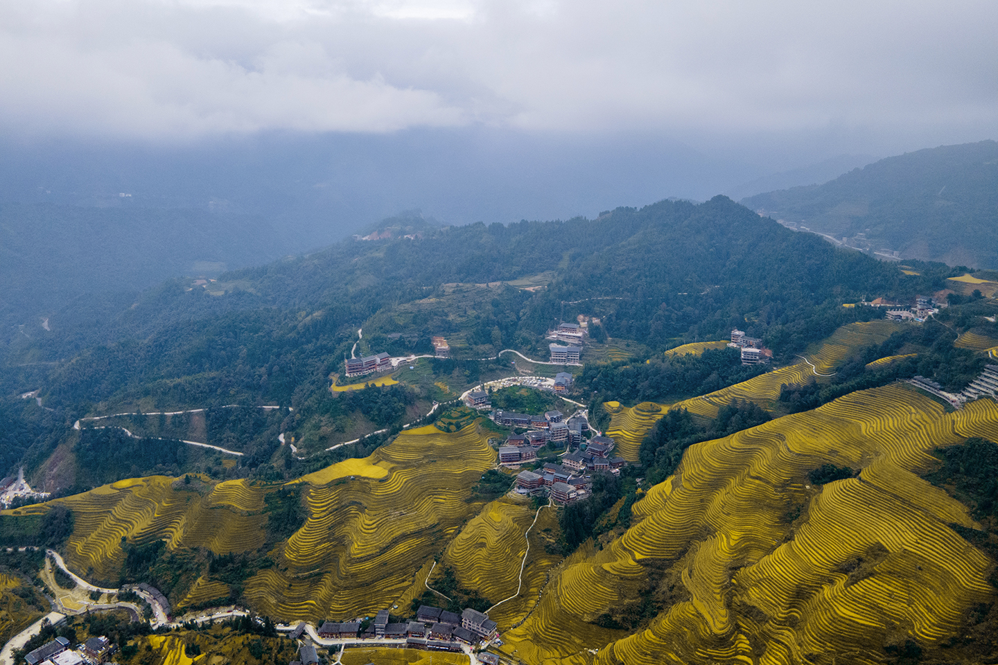 世界奇观龙脊梯田视频,世界梯田之冠桂林龙脊梯田