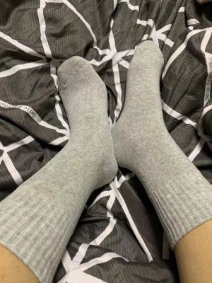 哪些牌子的袜子适合老年人穿,适合老年人的松口袜